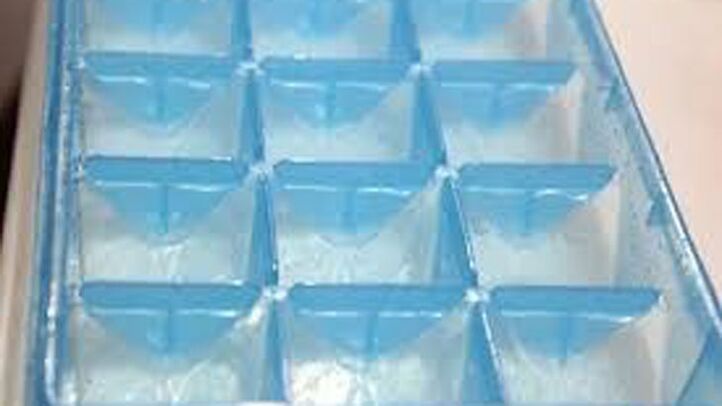 Forme di plastica per fluido del congelatore